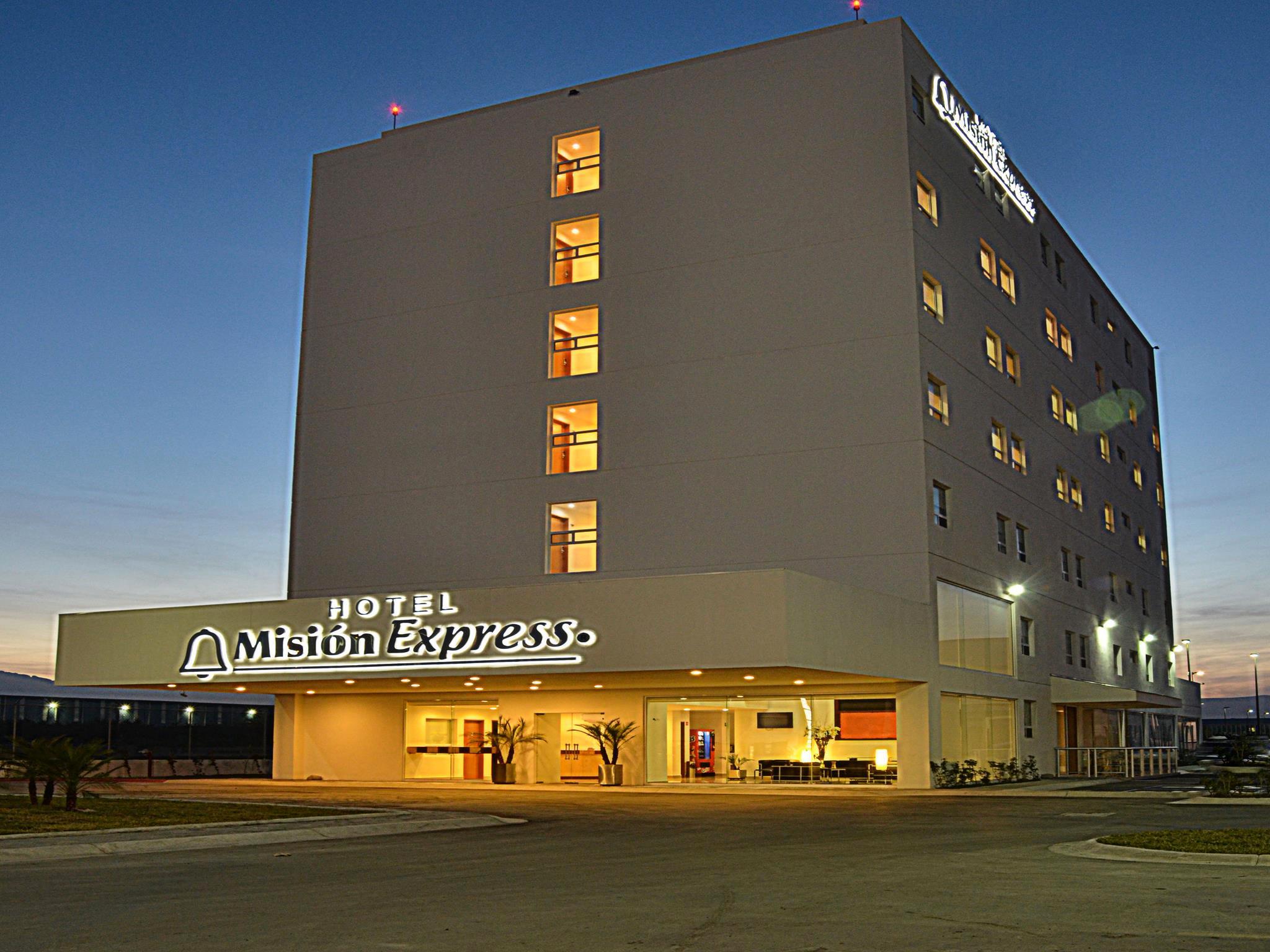 Отель Mision Express Monterrey Aeropuerto La Fe Аподака Экстерьер фото
